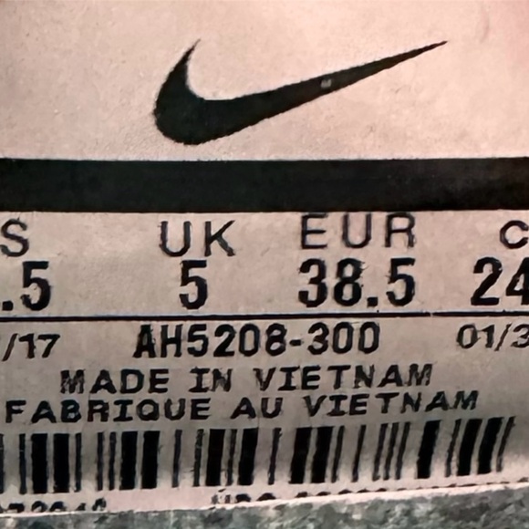 EUC! WOMEN’S NIKE FREE RN 2018 SUN ISLAND GREEN - Picture 9 of 9